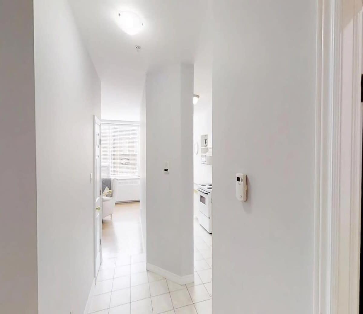 Bright Cozy Condo The Heart Of Uptown 2Bed Coffee & Tea Saint John Bagian luar foto