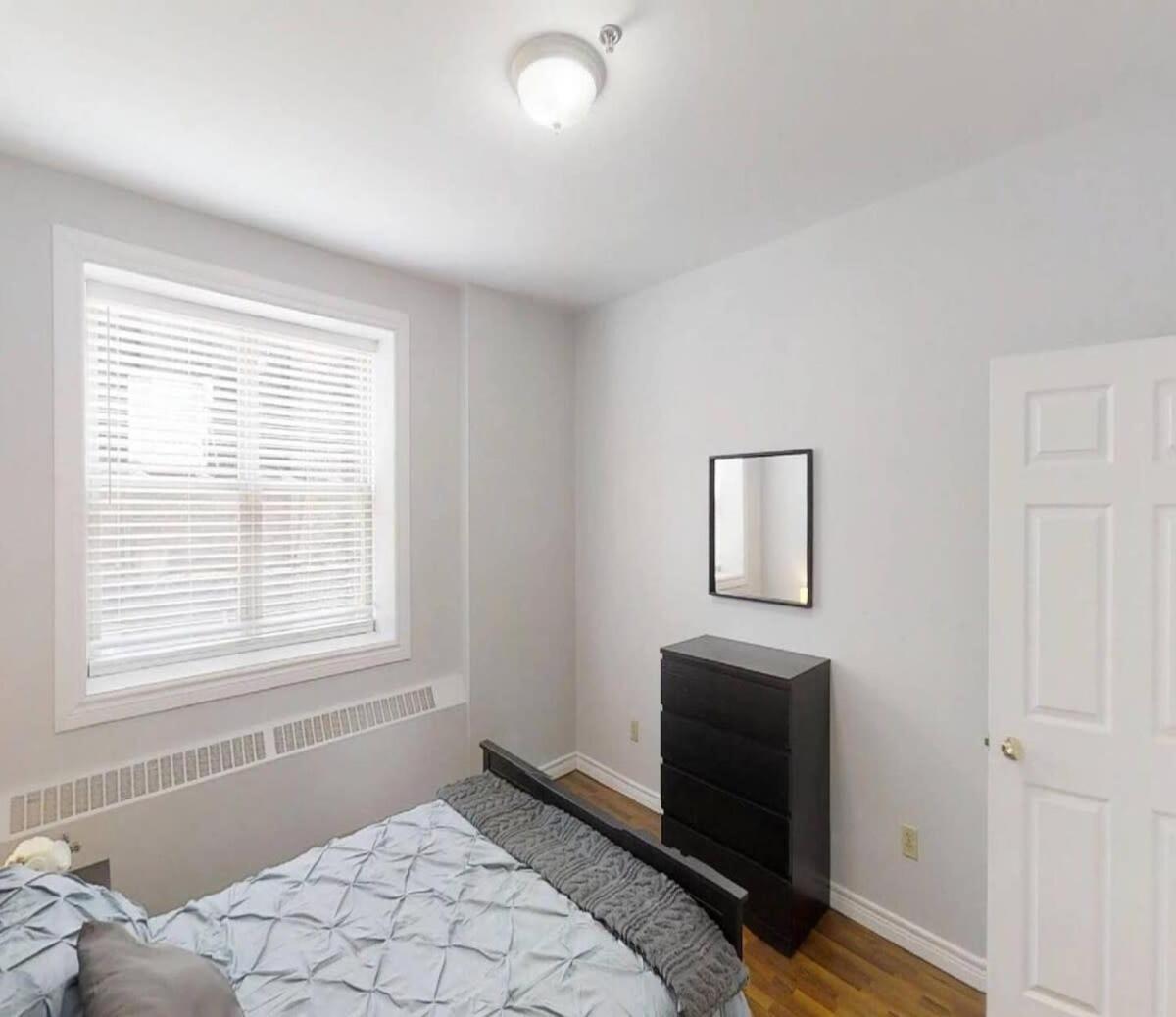 Bright Cozy Condo The Heart Of Uptown 2Bed Coffee & Tea Saint John Bagian luar foto